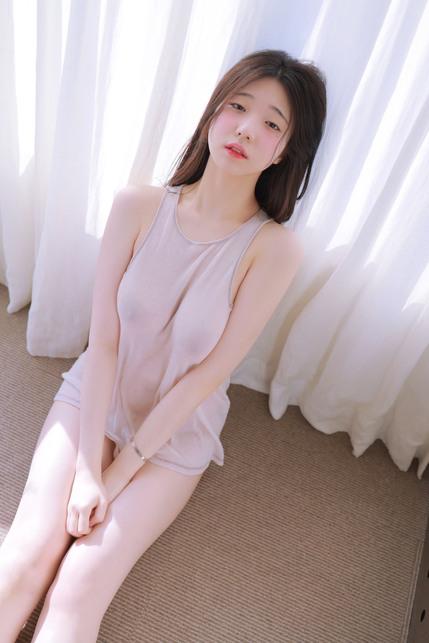 Yeonwoo – See through 日韩写真-第2张