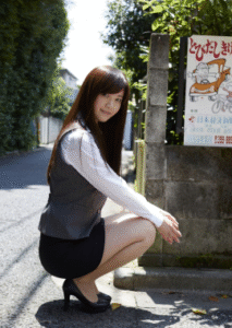 平林あずみ
