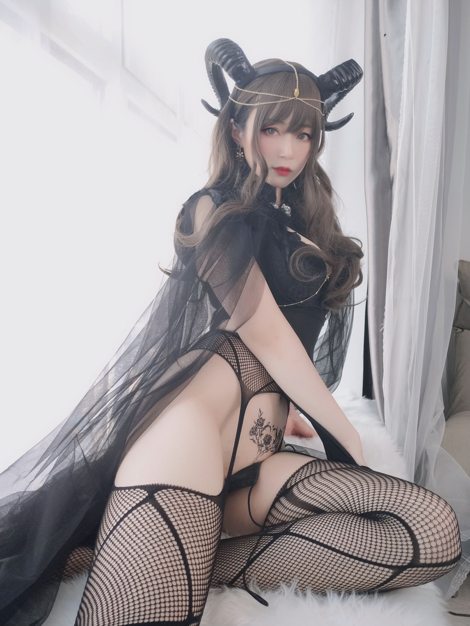 Coser小姐姐白银 黑山魅魔 Cosplay-第1张