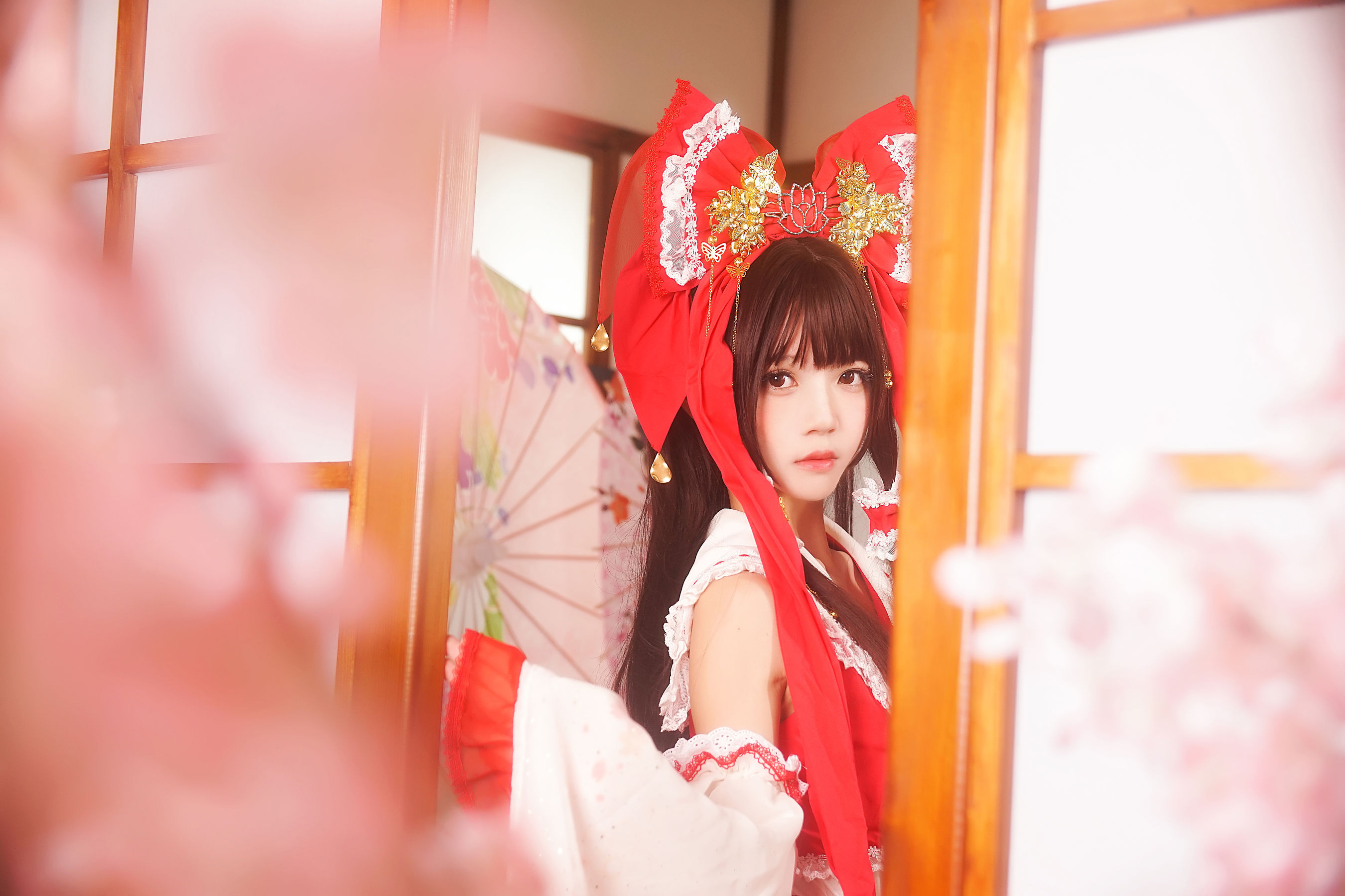 [萝莉COS] 桜桃喵《灵梦 新年快乐》 Cosplay-第7张