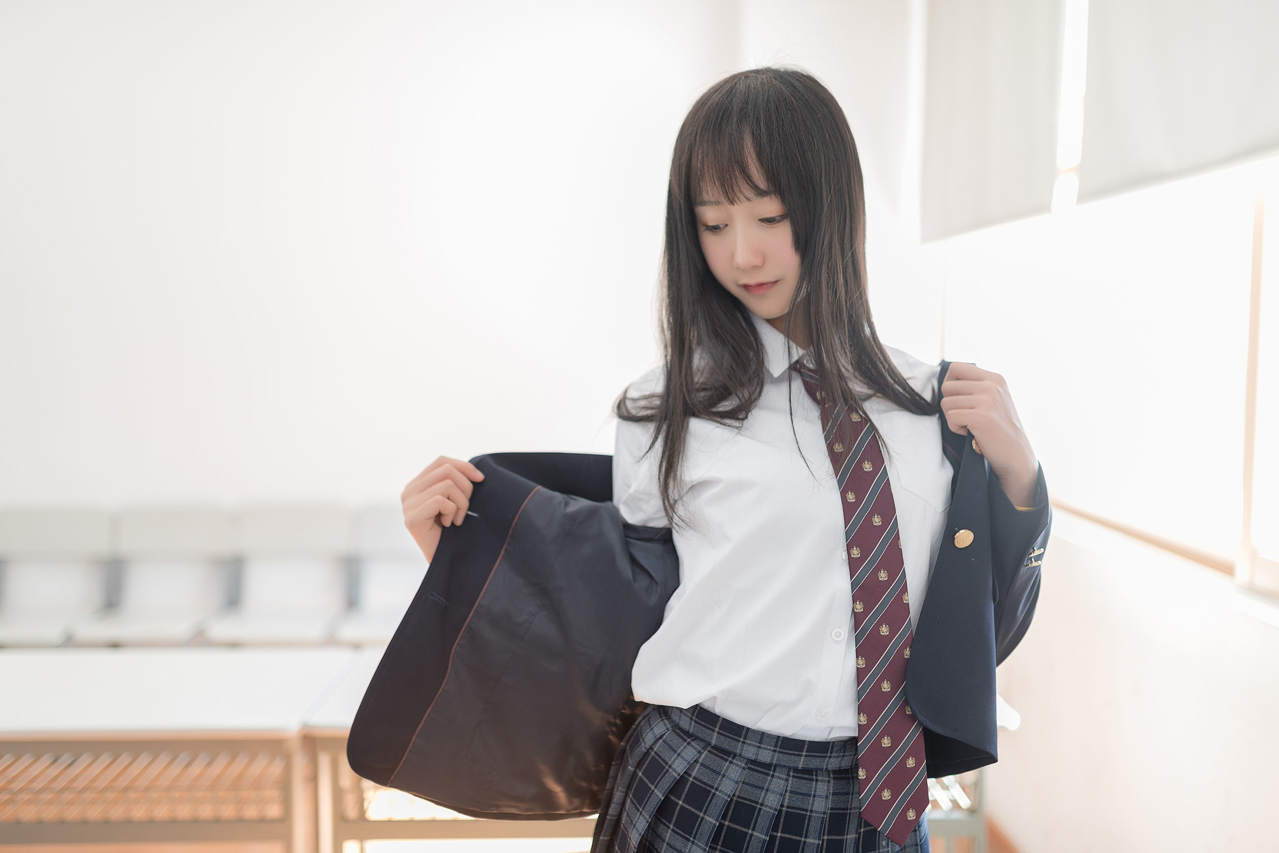 [萝莉COS] 木绵绵OwO – 西式JK Cosplay-第5张