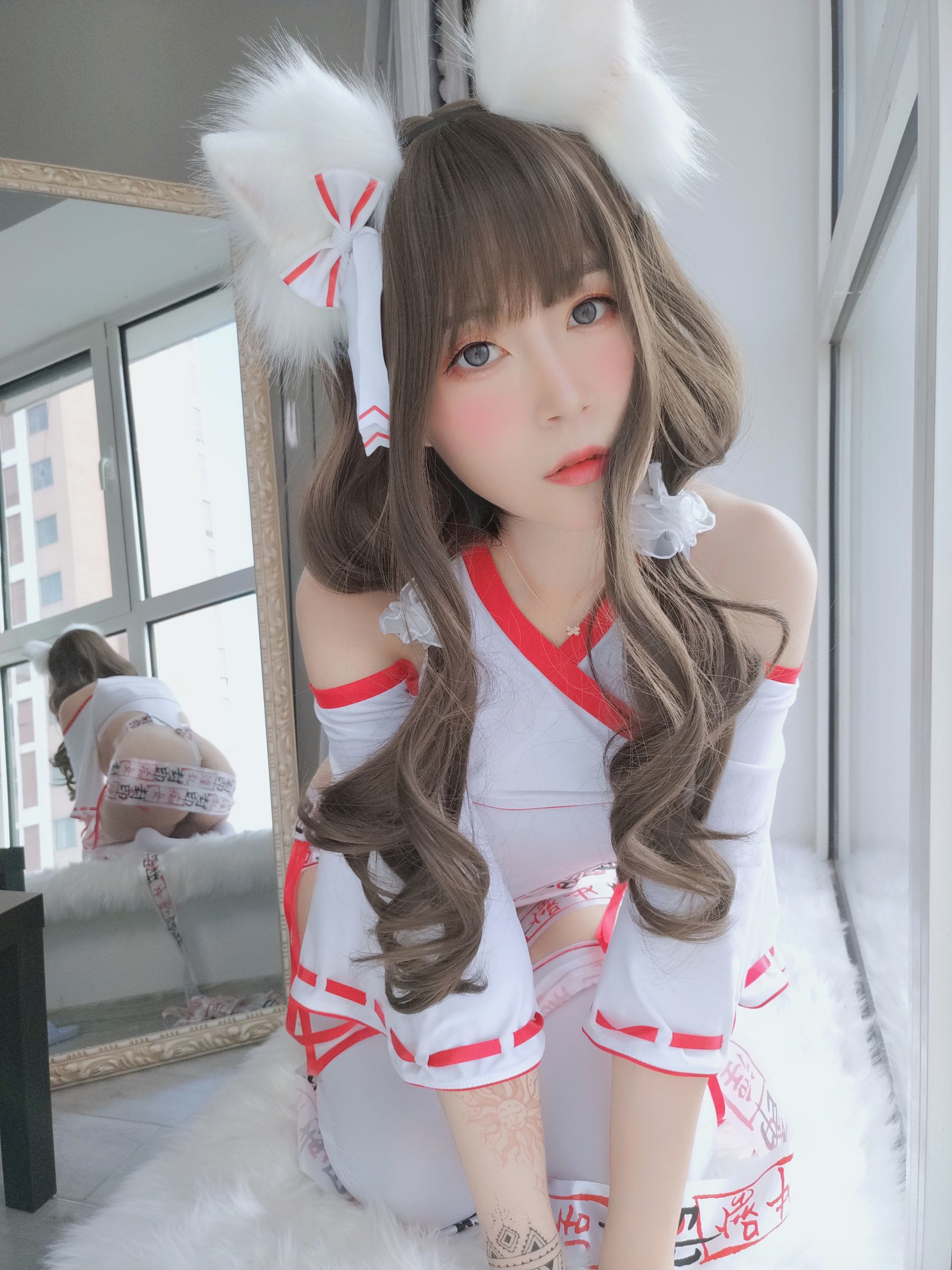 [萝莉COS] 白银 – 神社饲养的小狐狸 Cosplay-第28张