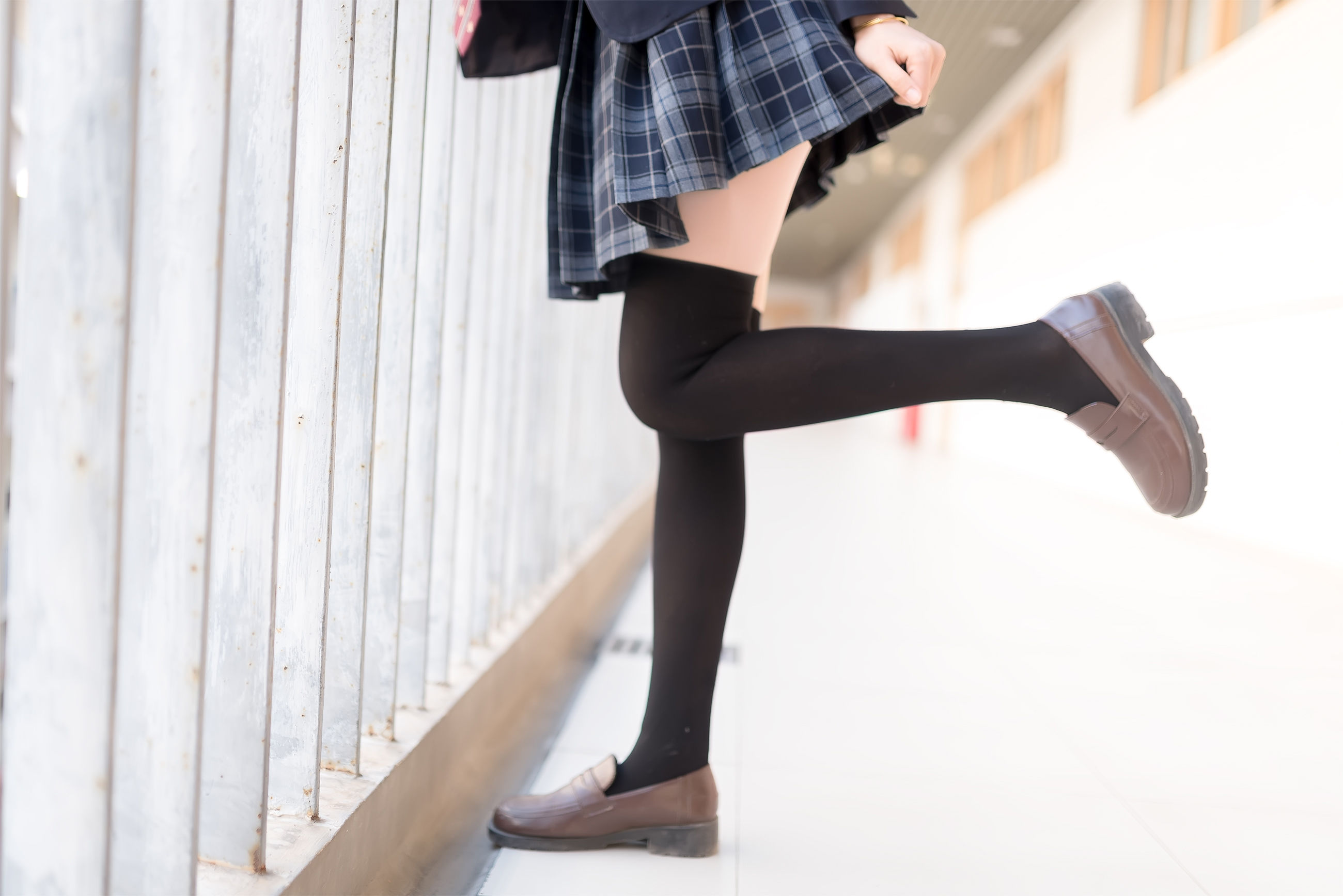 [萝莉COS] 木绵绵OwO – 西式JK Cosplay-第13张