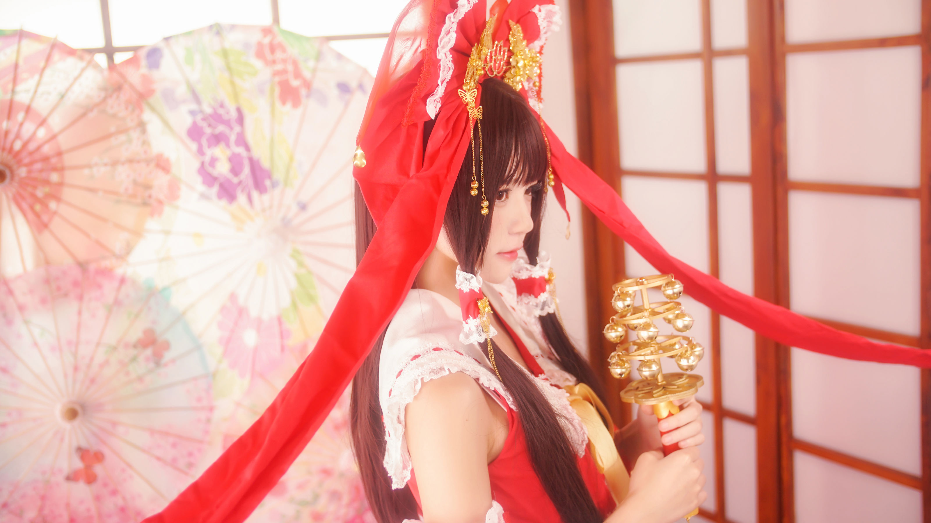 [萝莉COS] 桜桃喵《灵梦 新年快乐》 Cosplay-第36张