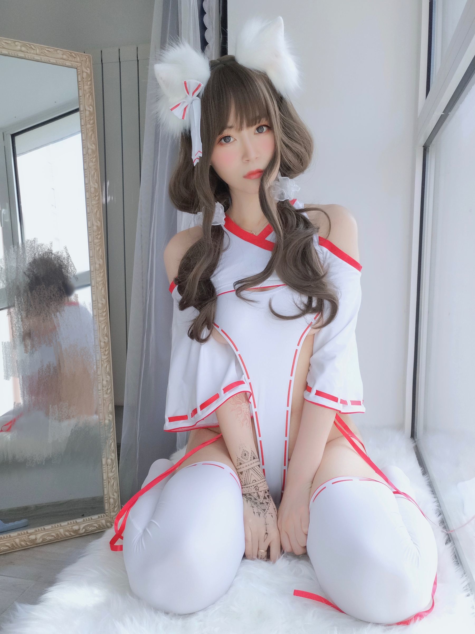 [萝莉COS] 白银 – 神社饲养的小狐狸 Cosplay-第10张