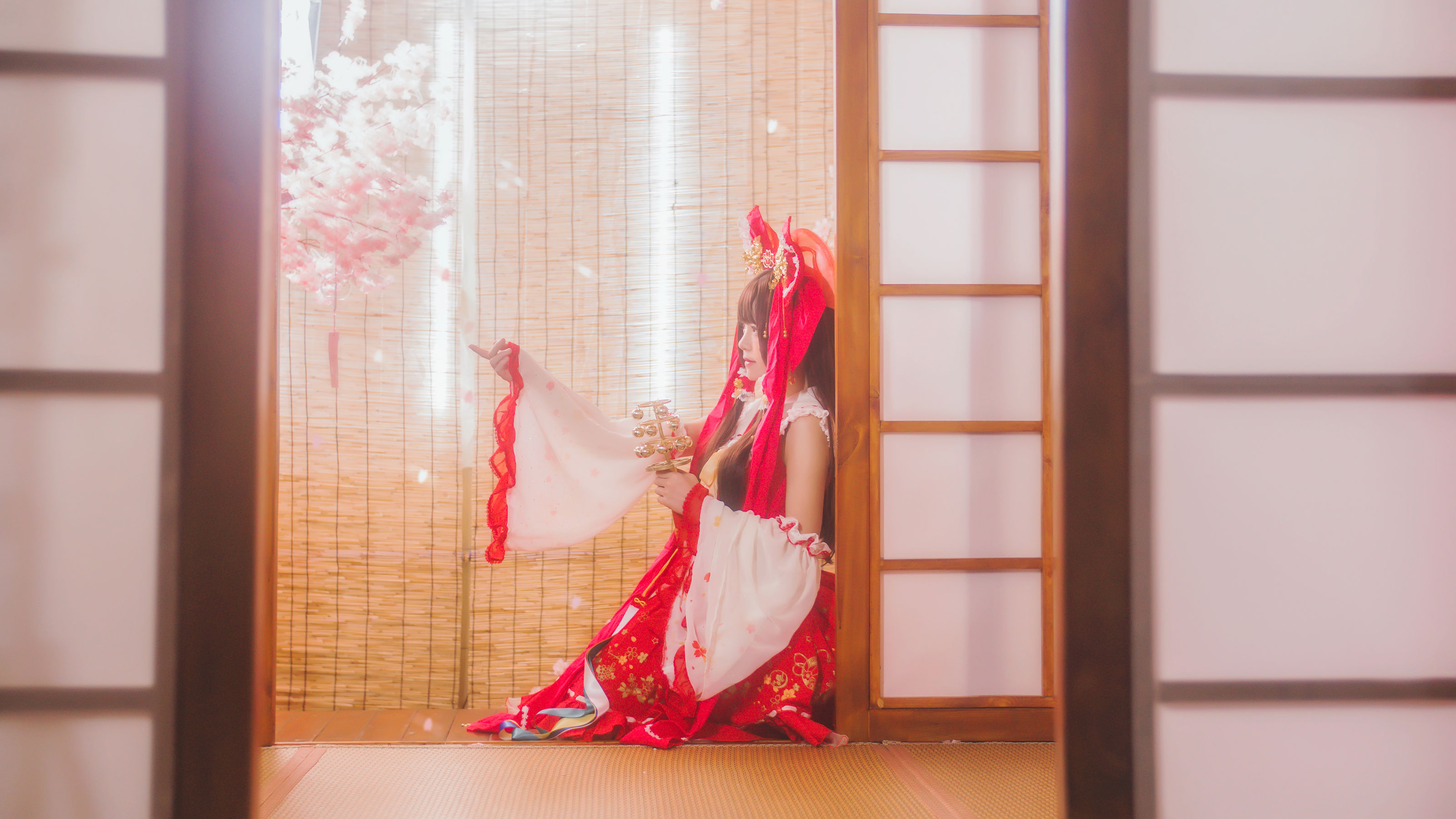 [萝莉COS] 桜桃喵《灵梦 新年快乐》 Cosplay-第22张
