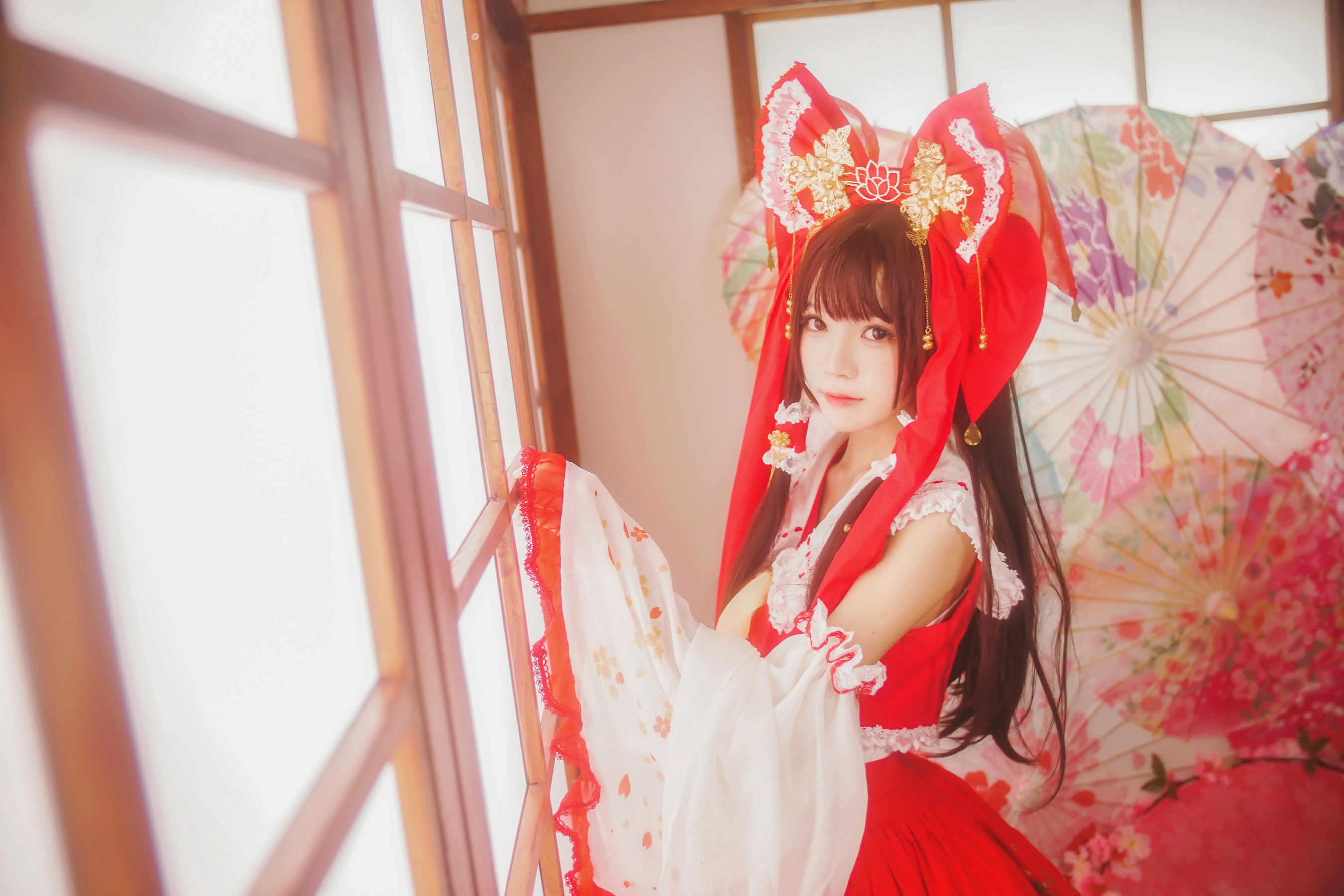 [萝莉COS] 桜桃喵《灵梦 新年快乐》 Cosplay-第39张