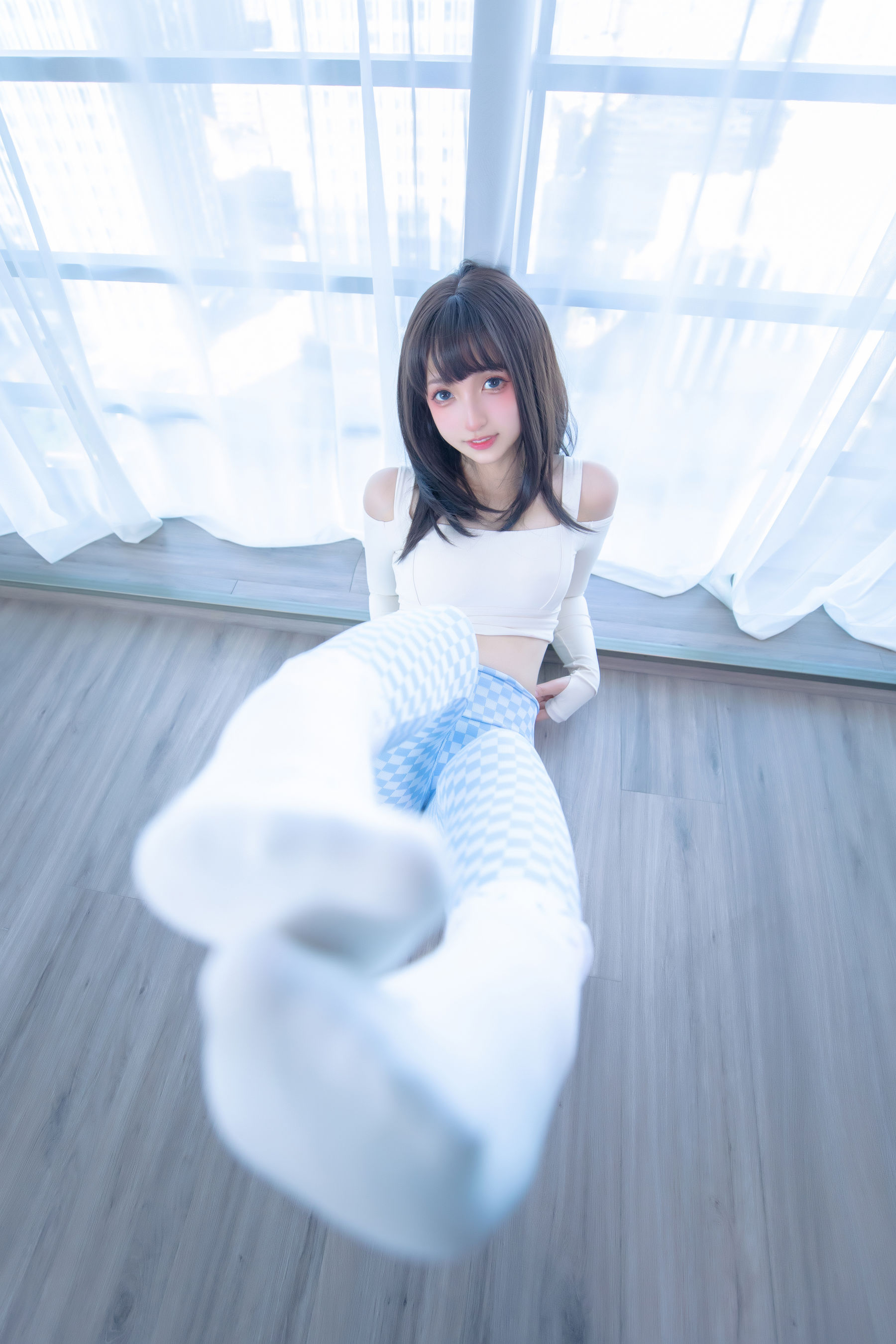 萝莉神楽板真冬 – 蓝白格 Cosplay-第27张